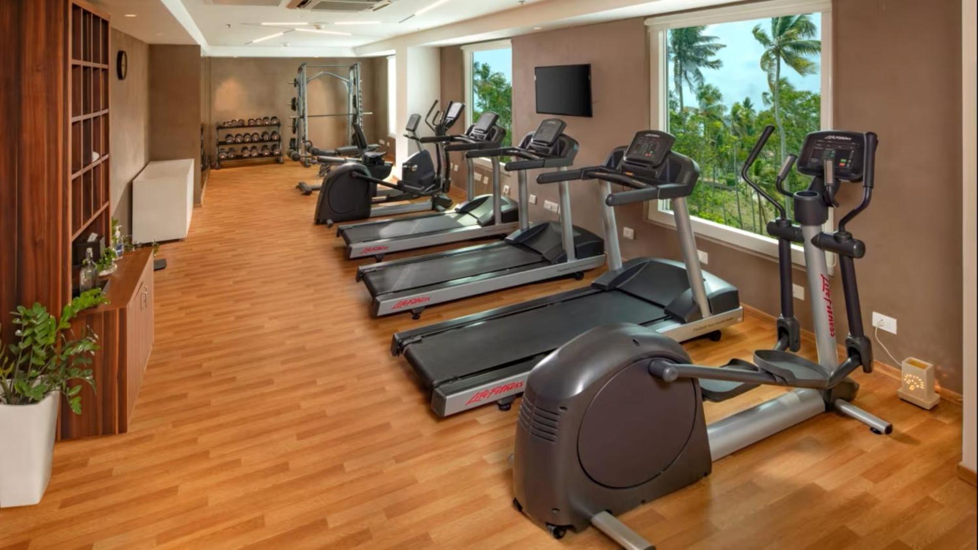 O By Tamara, Trivandrum Thiruvananthapuram Exterior foto The gym at the hotel