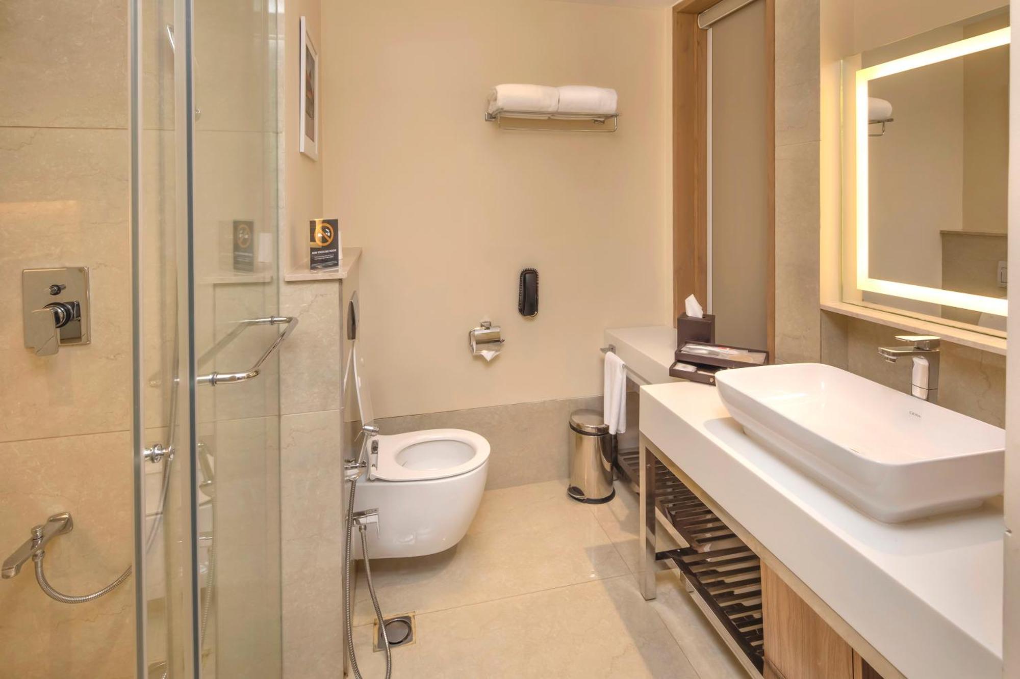 O By Tamara, Trivandrum Thiruvananthapuram Exterior foto Bathroom